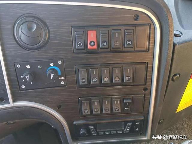 宇通电动矿用自卸车