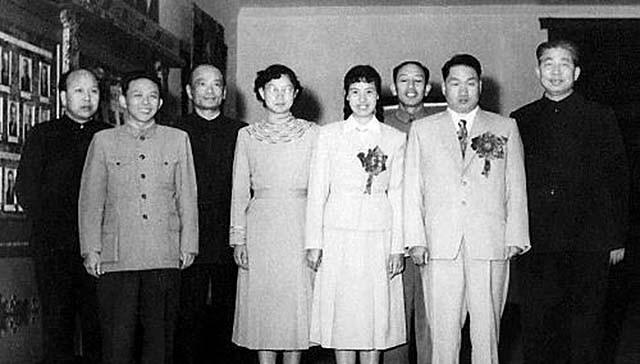https://blog.sina.com.cn/s/blog_a654dd600102z15k.html