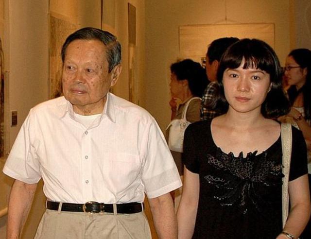 物理学家杨振宁，年龄已达百岁，长寿秘诀是什么？四件事值得借鉴