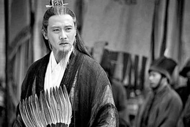 历史总是惊人的相似，通过三点可以印证，美国很像灭亡前的明朝