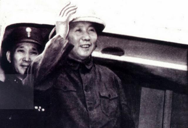 1958年，毛主席问周谷城等众多老友：关公姓什么？结果无一人答对
