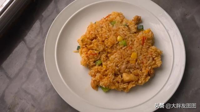 蛋包饭的做法