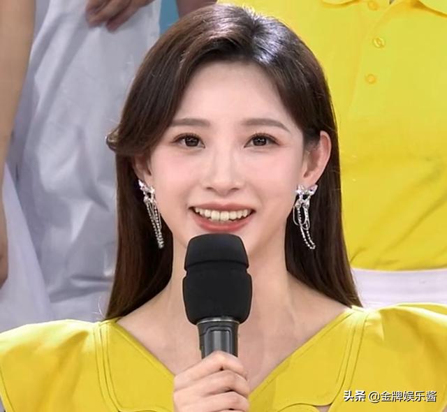 央视开始力捧三位女主持人！董卿之后，谁有希望成为新一姐？