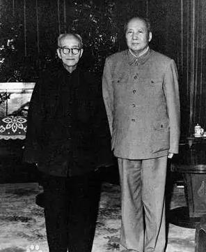 1956年，毛主席给足蒋介石面子，写信邀他回大陆，蒋回复让人心寒