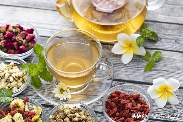 春天宜喝花茶，玫瑰、桃花、菊花、桂花、金银花，哪朵适合你？