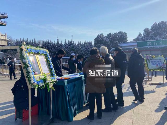 李光羲告别仪式曝光！李双江携妻子精神足，杨洪基陈铎表情沉痛