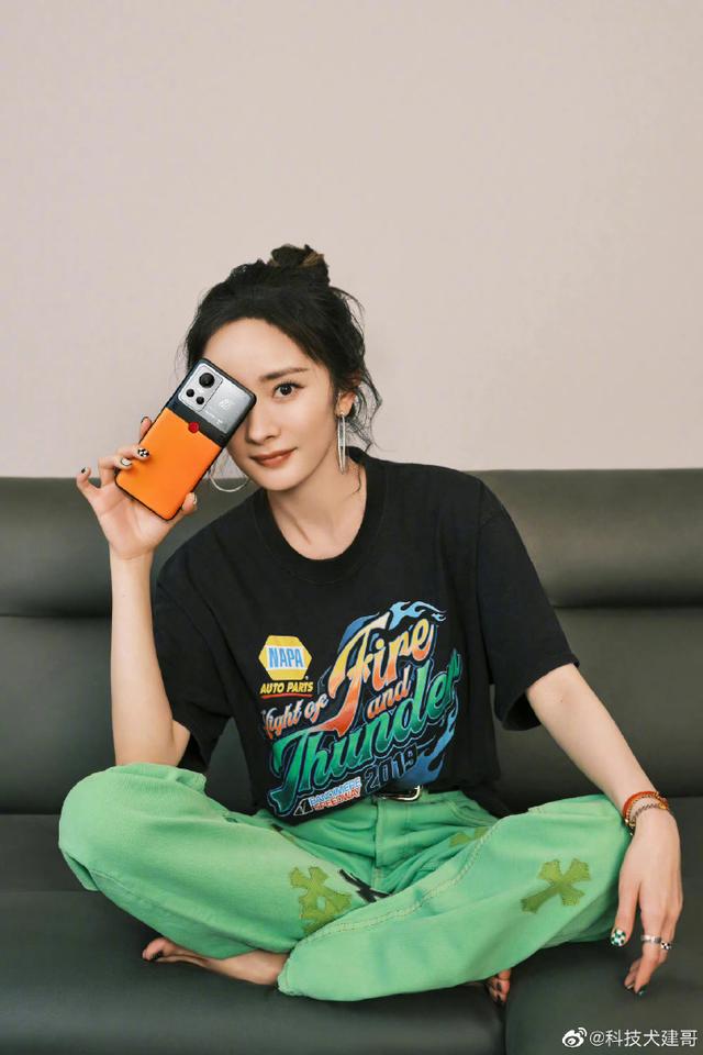 杨幂代言手机降价对标红米K50，讯飞智能录音笔H1 Pro发布