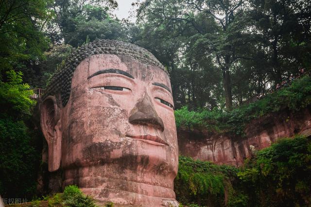 推薦國內的十大世界級美景，個個都是超乎尋常的美景，此生必去