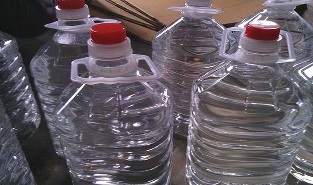 酒龄越大越要忌口？人过60，牢记“3不吃3不喝”，管住嘴福气自来