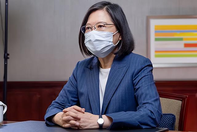 “解放军轰炸新北”！台媒闹出大乌龙，台军方紧急澄清：一切正常
