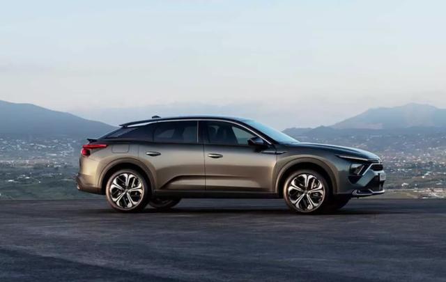 影豹接近破万、凡尔赛站稳脚跟，11月新车销量追踪——轿车篇