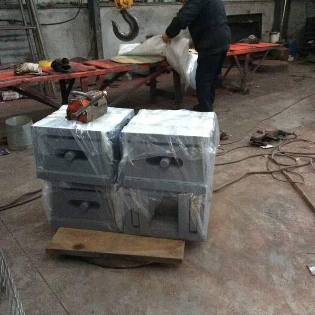 单缸圆锥破碎机简支梁