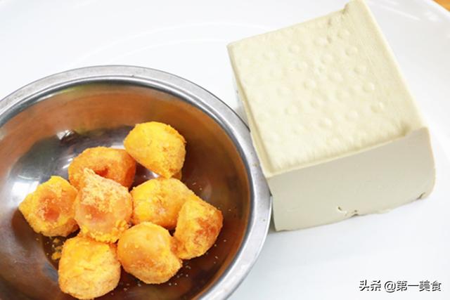 这5种食物钙含量比牛奶高！5种“黄金搭配”，把钙“锁”进骨骼