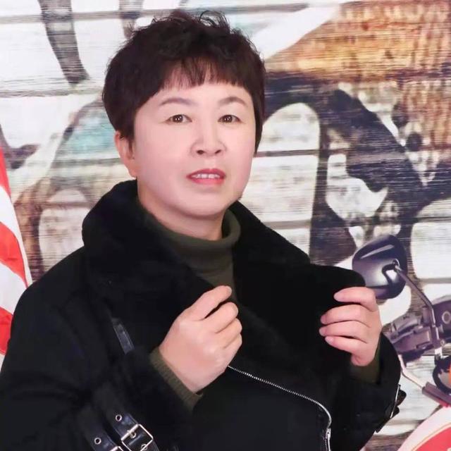 徐州工程机械展郝纯纯