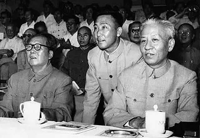毛泽东如何评价周恩来、刘少奇、朱德、邓小平、陈云、瞿秋白？