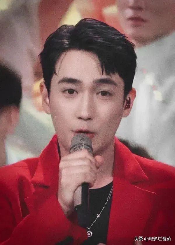 春晚时尚：马凡舒惊艳登场，赵丽颖俏皮，邓超被喊话代言海澜之家