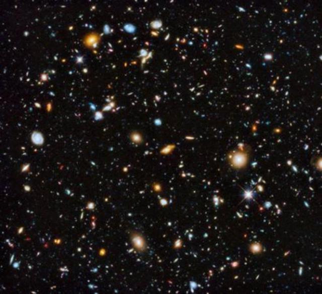 既然星光是亿万年前发出来的，那我们看到的宇宙，都是假的吗？