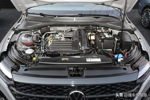 新车 | 小号帕萨特？实拍大众新款朗逸星空版，或4月北京车展上市