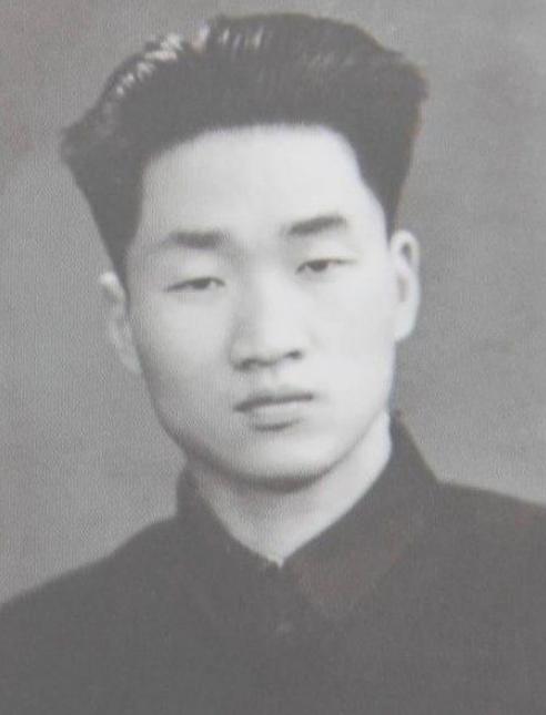 49年毛岸青为让爸爸方便，要求学车，毛主席得知后：不要让他开车
