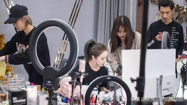 抖音,直播从初级到高级 一次性需要哪些硬件设备？