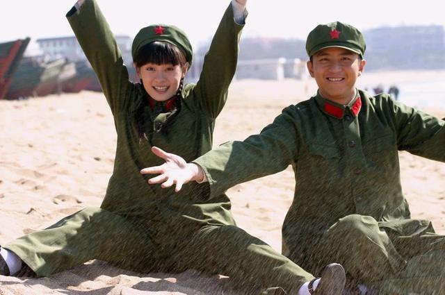 邓超：把丈母娘当成亲妈孝顺，街头混子改邪归正，登上人生巅峰