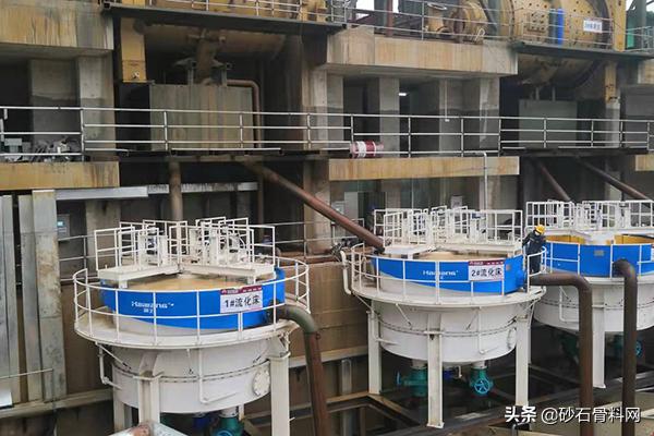 济宁新型洗砂机_青岛洗沙机设备