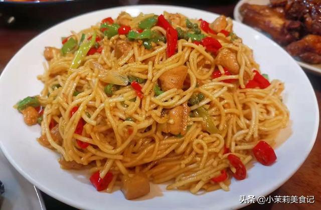 同事来看宝宝，我做8道菜，同事：以后每周帮你带孩子，管饭就行