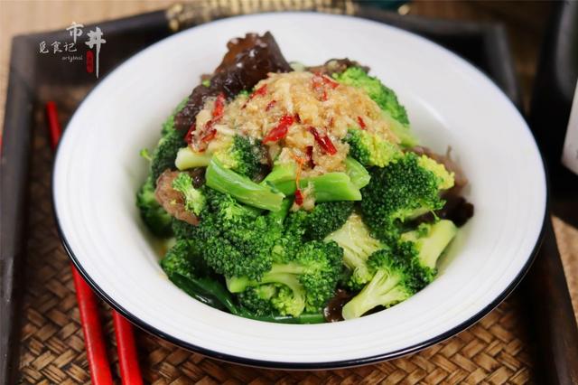春天，建议中老年人：多吃10种“天然高叶酸”食材，早吃早受益