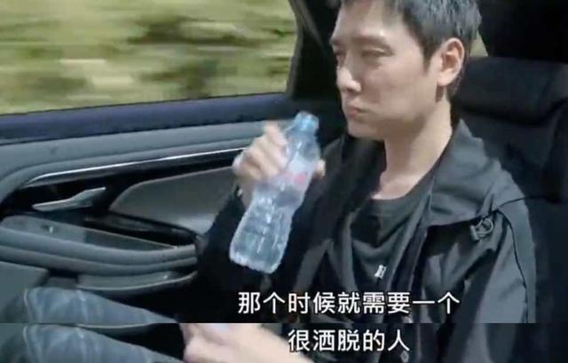 和赵丽颖离婚后，冯绍峰过得怎样了？