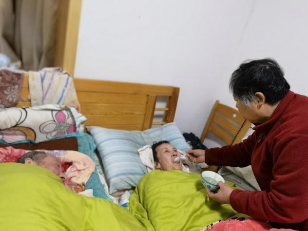 包含宝鸡破碎机生产的词条