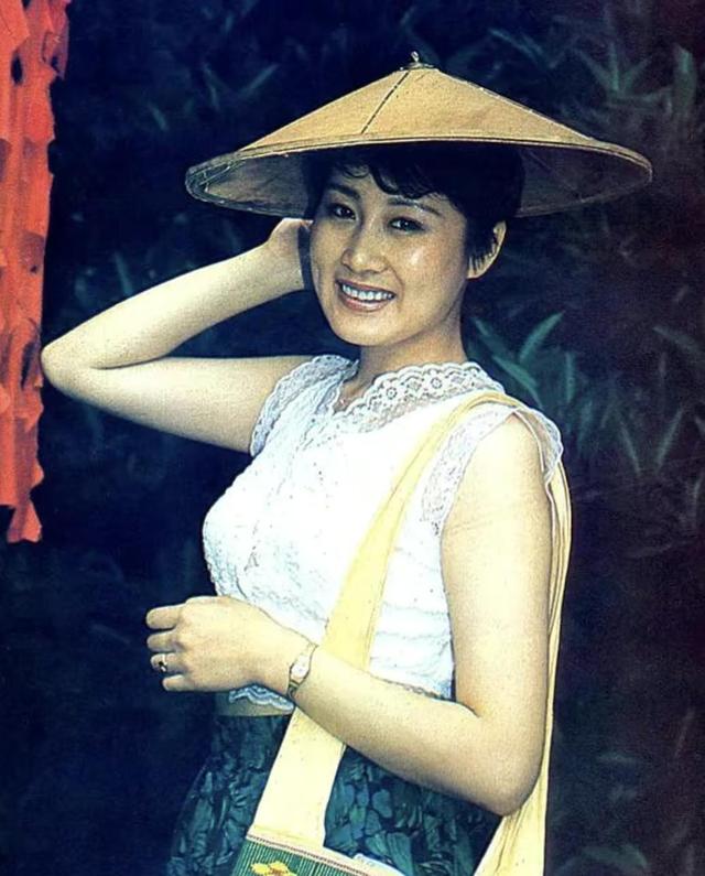 《人世间》女星状态大不同！殷桃零瑕疵，宋佳显老，靳东初恋惊艳