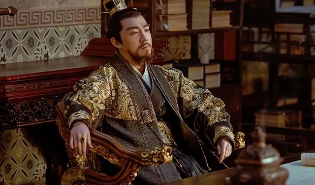 朱棣指着一死囚的名字惊问：他咋还活着？锦衣卫头子：明天他必死