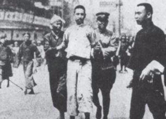 红军团长隐姓埋名，毛主席亲自派人去请：小顾，你在给我玩捉迷藏