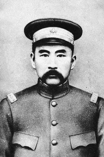 从冯国璋到冯巩，一个家族的百年史：不屈服命运才是活着的意义