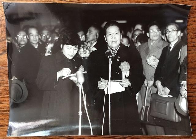 她是冯玉祥将军的夫人，建国后第1位女部长，儿子授少将