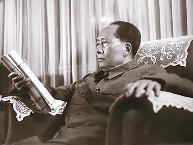 毛主席去世前两次将叶剑英叫到面前没说话，1980年叶剑英道出内情