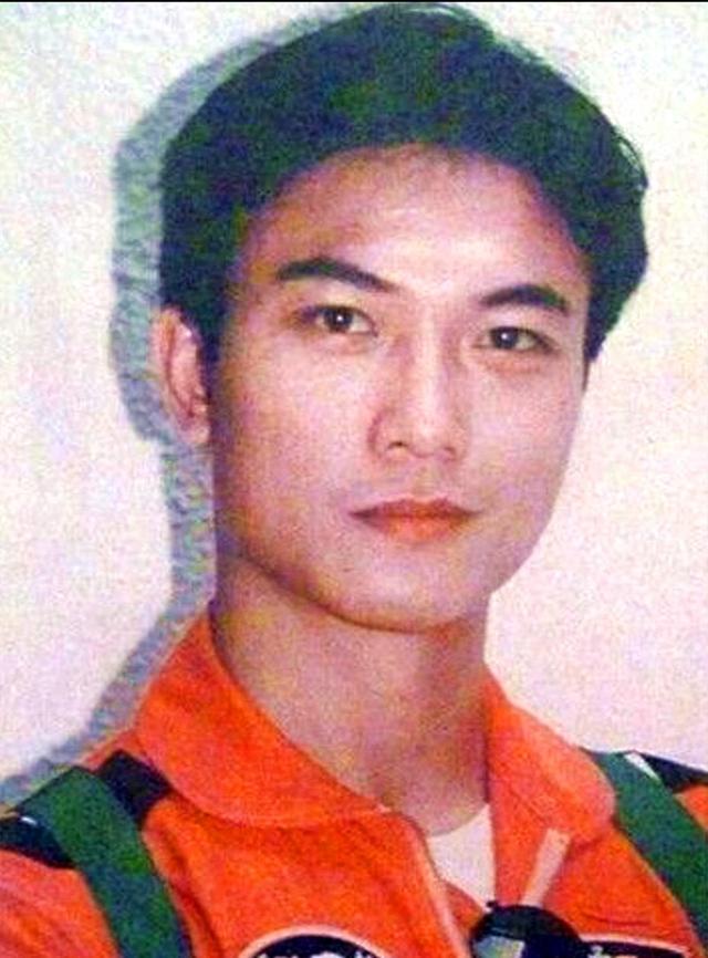 同母不同命，都在娱乐圈里混，差别咋这么大？