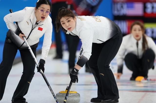 中国女子冰壶队不敌美国遭遇3连败