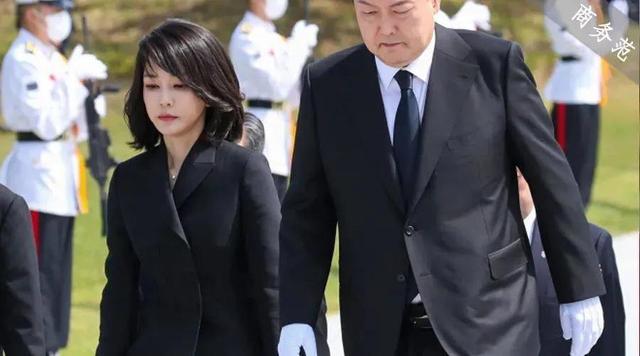 韩国新晋第一夫人终于“藏”不住了，她的故事远比你想象的要精彩