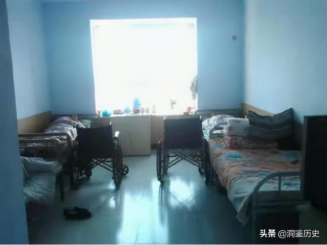 死于养老院的102岁老人：被布条绑了7天，曾奋力挣扎，苦苦哀求过