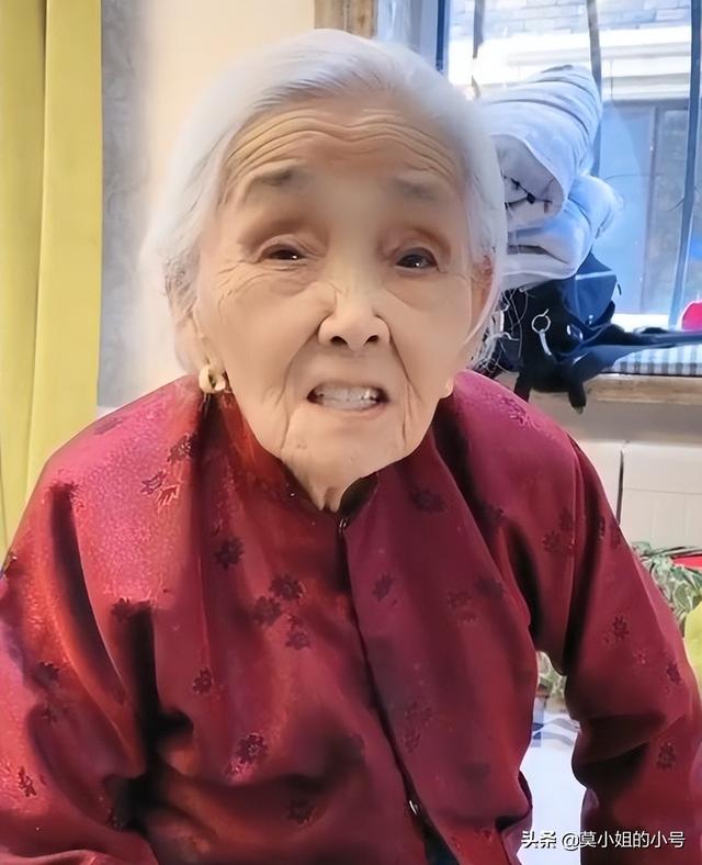刚刚5月，已有12位网红相继去世，最大的102岁，最小16岁
