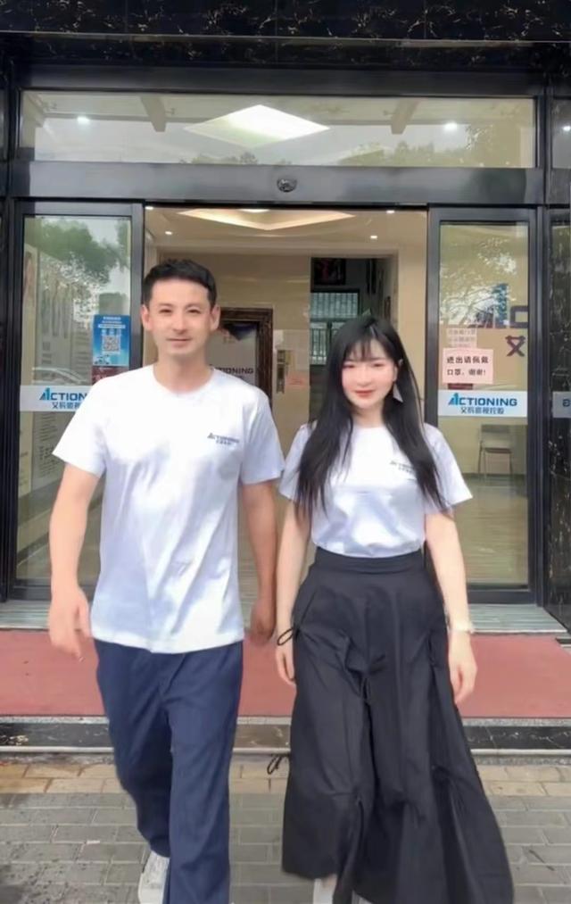 网络用语吃瓜是性暗示吗,网络用语吃瓜是什么意思