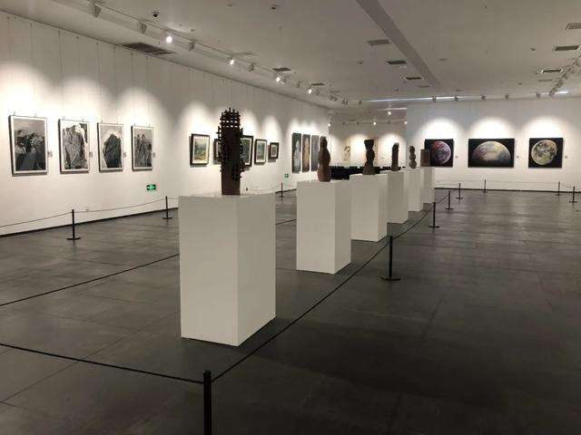 徐州工程学院艺术展