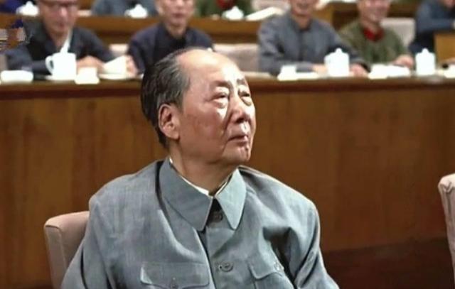 73年张玉凤生娃后，因孩子不想回中南海工作，毛主席：你早点回来