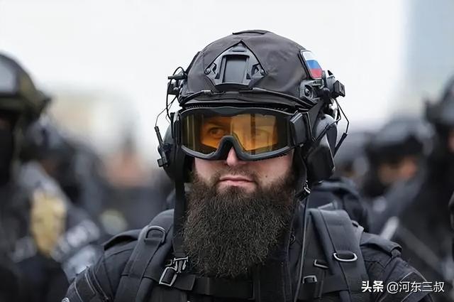 打不动了？俄军取消强攻亚速钢铁厂计划，调整为封锁围困