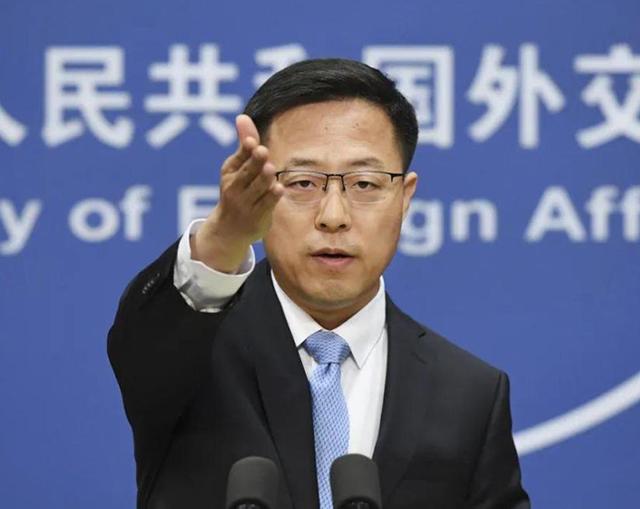 礼尚往来，我军舰在澳12海里外自由航行，达顿抗议称遭到“入侵”