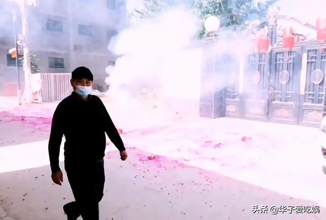朱单伟订婚成功，前妻陈亚男账号被留言霸屏，本人未做出任何回应