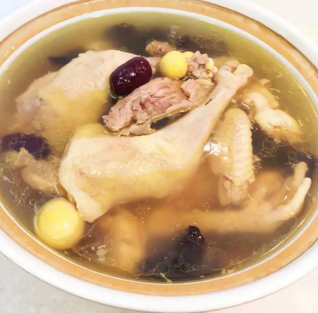 104岁寿星王桂英，饮食习惯特别，无养生经验，一辈子没去过医院