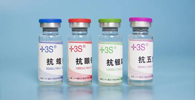 3米眼镜王蛇现身山东临沂！这绝不是好事，或有人故意放生剧毒蛇