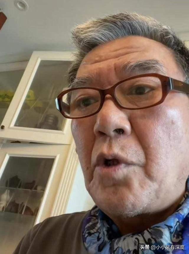 老戏骨李立群的隔离生活，与妻子照片，头发花白互相依偎恩爱十足